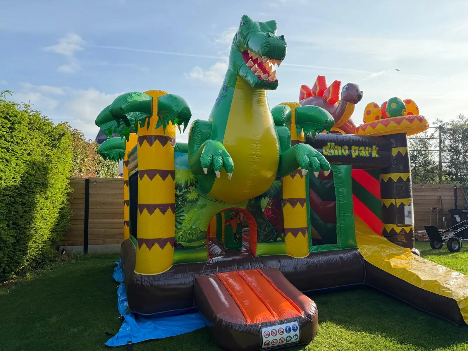 Multiplay Dino Springkasteel - foto 4