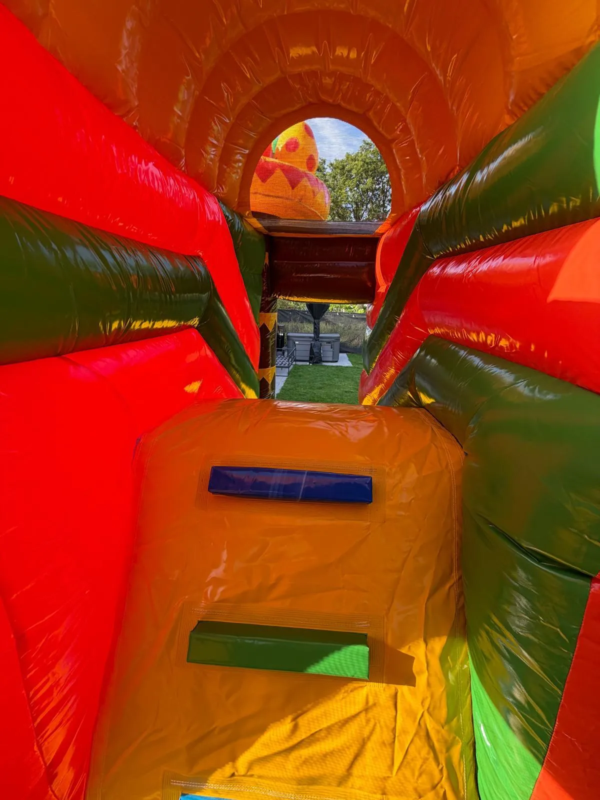 Multiplay Dino Springkasteel - foto 6